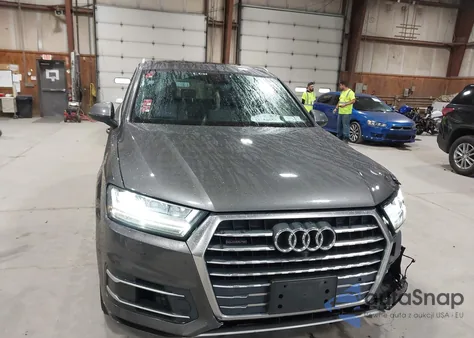 2018 Audi Q7 3.0T Premium z USA, uszkodzony, nr VIN WA1LAAF74JD033110